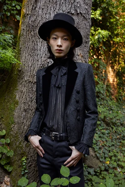 Look 17